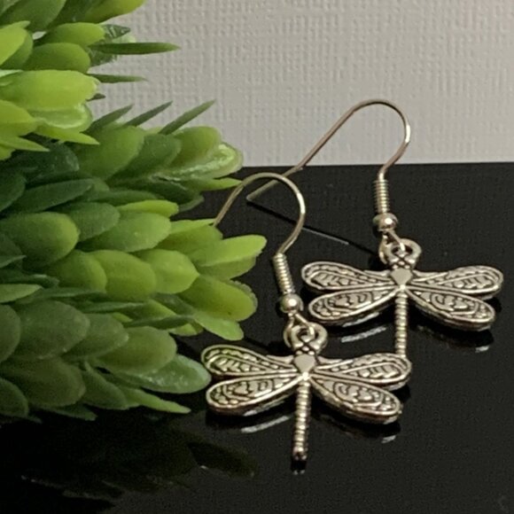 Dragonfly Earring, Insect Earring, Silly Earrings, Gift Idea, Celtic Earring - Picture 1 of 6